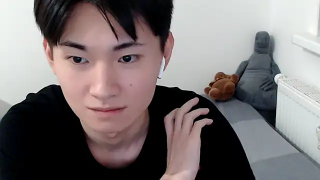 Miram Yu online show from 10/15/25, 03:06