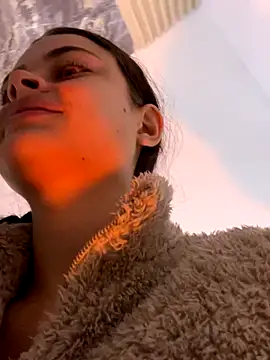 HannaRhodes online show from 09/28/25, 12:54