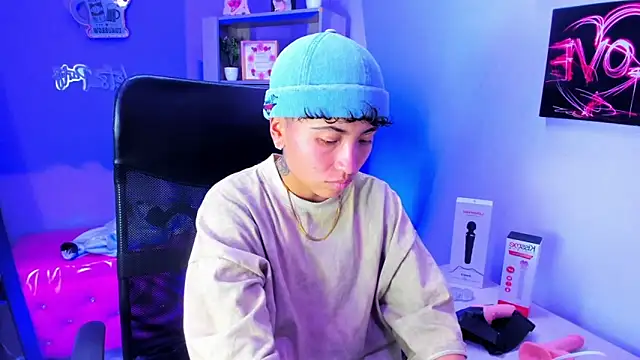 Im Mathias online show from 12/16/25, 02:27