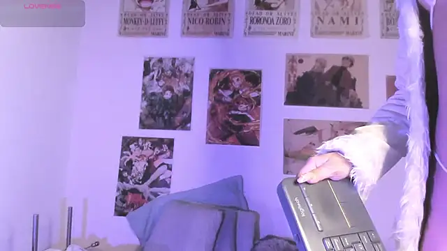 Luna-Chann online show from 04/05/26, 09:23