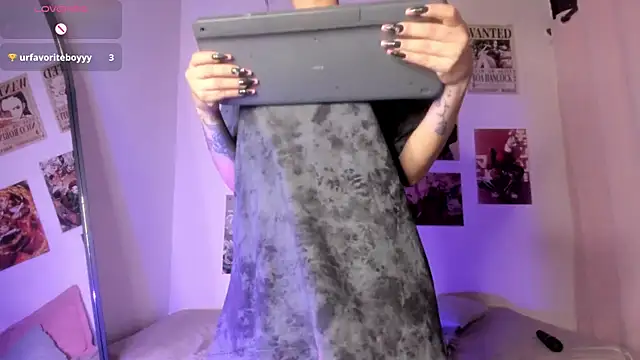 Luna-Chann online show from 04/24/26, 12:46