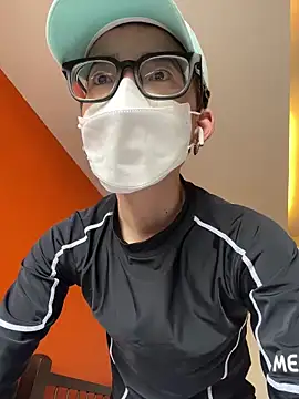 iyy2004 online show from 01/23/25, 03:05