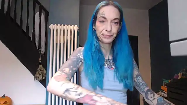 RavenryderUK online show from 10/20/25, 08:26