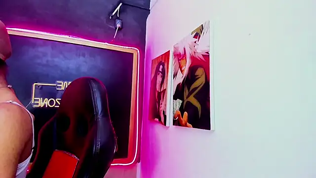 Isabella stanford2 online show from 11/20/25, 12:49