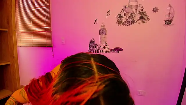 Snapshot of LissaOwen1 chatting on 03/03/25, 03:20 LissaOwen1 online show from 03/03/25, 03:20