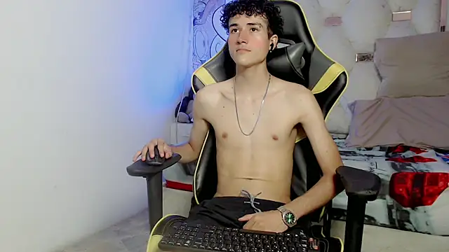 johnny cagee online show from 09/26/25, 03:54