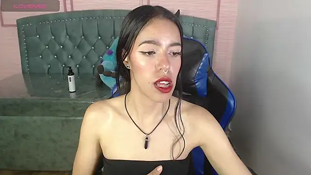 stephania t online show from 02/19/25, 01:28