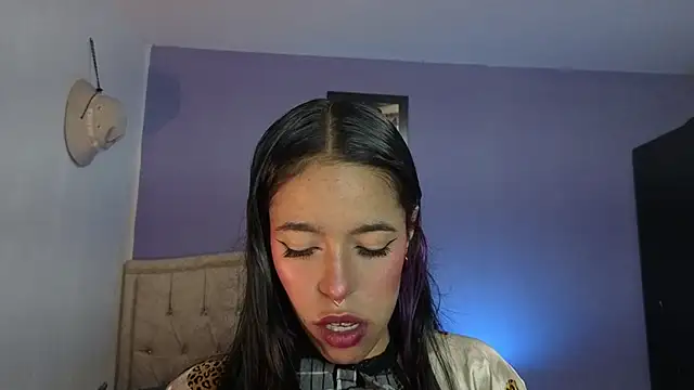 stephania t online show from 03/31/26, 05:24