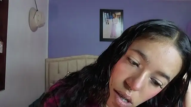 stephania t online show from 04/08/26, 04:07