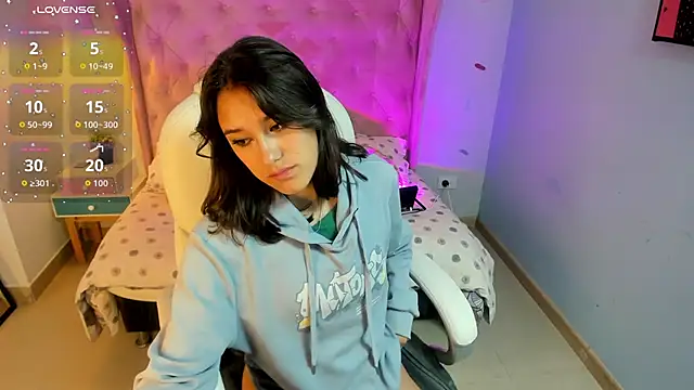  Sophie  miller online show from 09/10/25, 09:48