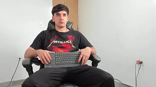 leo030809 online show from 05/19/26, 10:16