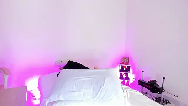 Pammela Smith online show from 02/21/25, 12:27