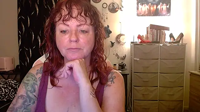 Nikkimastersgirl1091 online show from 04/01/26, 01:28