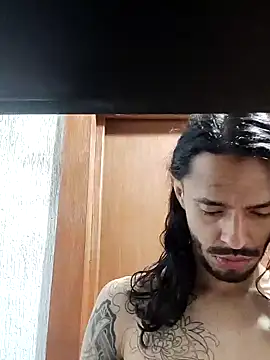 Snapshot of Donstark6669 chatting on 02/01/25, 02:47 Donstark6669 online show from 02/01/25, 02:47
