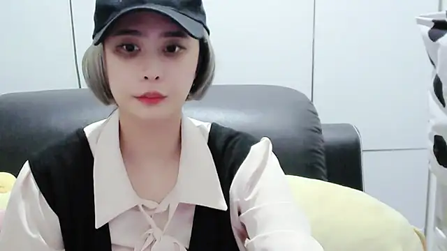 yourz tw online show from 03/18/25, 09:20