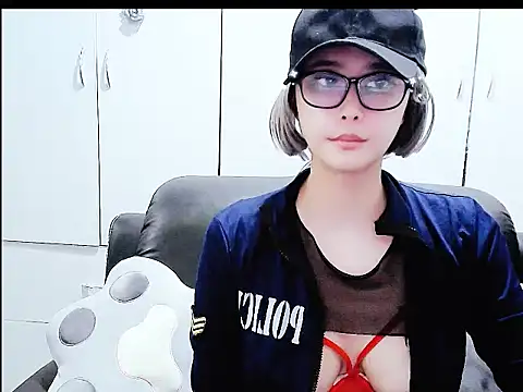 yourz tw online show from 02/10/26, 04:11