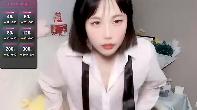 Snapshot of LaoSHI-999 chatting on 01/11/25, 10:40 LaoSHI-999 online show from 01/11/25, 10:40