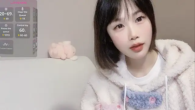 Snapshot of LaoSHI-999 chatting on 02/19/25, 12:14 LaoSHI-999 online show from 02/19/25, 12:14
