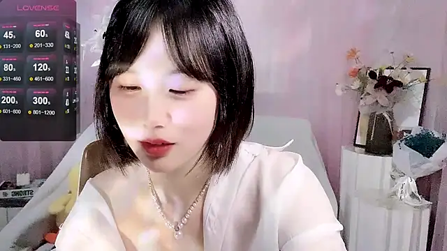 Snapshot of LaoSHI-999 chatting on 03/11/25, 02:54 LaoSHI-999 online show from 03/11/25, 02:54