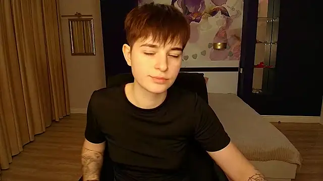 EmiliaYours online show from 12/02/25, 03:29