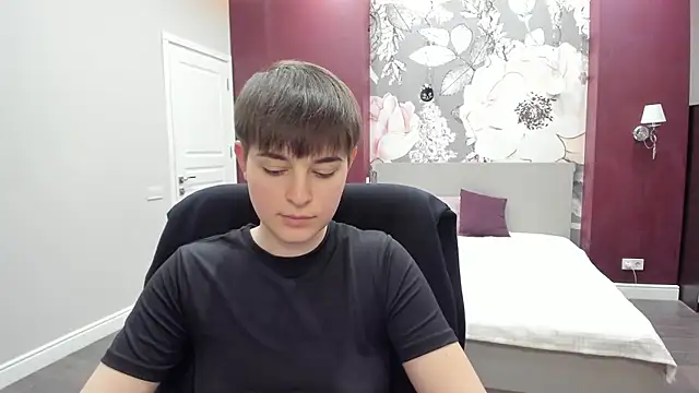 EmiliaYours online show from 01/13/26, 03:39