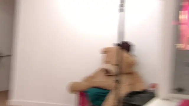 Snapshot of CelineHuddson chatting on 01/14/25, 08:48 CelineHuddson online show from 01/14/25, 08:48