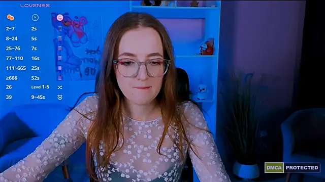 luna berryy online show from 01/04/25, 11:38