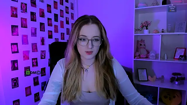 luna berryy online show from 07/18/26, 06:45