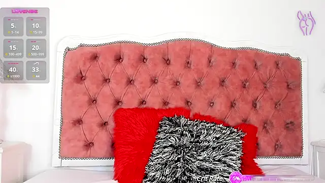 Snapshot of amberlitle chatting on 03/08/25, 12:09 amberlitle online show from 03/08/25, 12:09