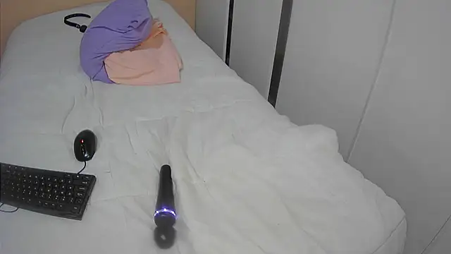 Snapshot of ebonyjezebel chatting on 12/18/24, 07:30 ebonyjezebel online show from 12/18/24, 07:30