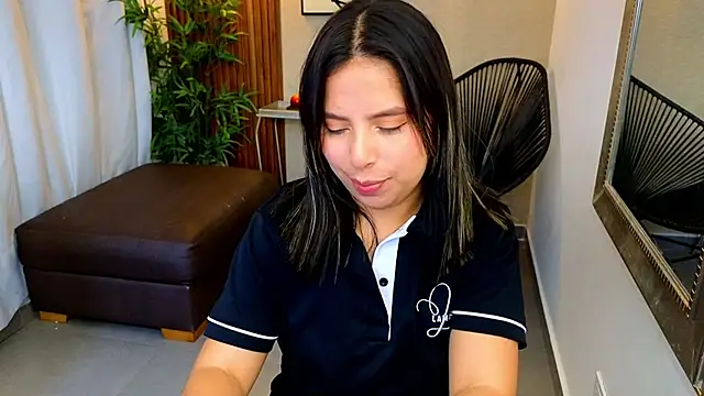 Sharlotte Milk online show from 11/11/25, 10:48