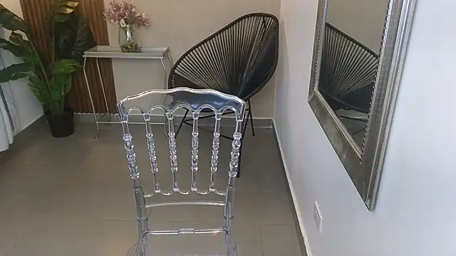 Sharlotte Milk online show from 12/19/25, 11:17