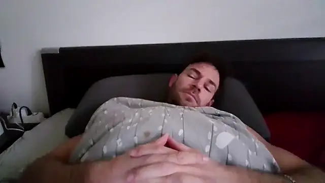 alpha-hunk online show from 12/17/25, 09:15