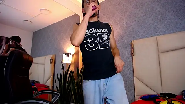 Sr Magnus  online show from 09/14/25, 03:27