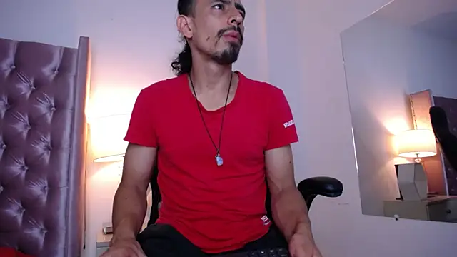 Sr Magnus  online show from 10/26/25, 01:17