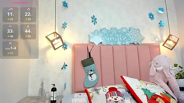 Snapshot of MAYROBERTSS chatting on 12/28/24, 12:24 MAYROBERTSS online show from 12/28/24, 12:24