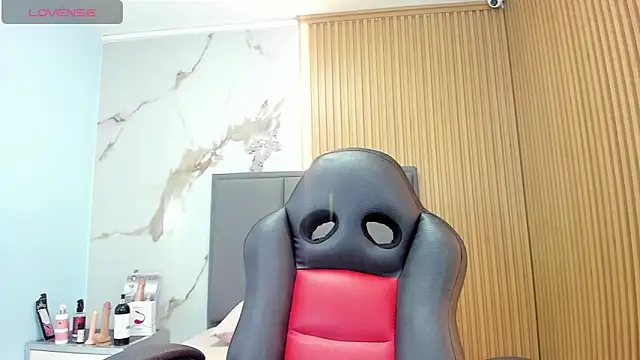 MAYROBERTSS online show from 05/29/26, 07:34