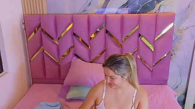 collegepawglovedaddy online show from 04/22/26, 07:59