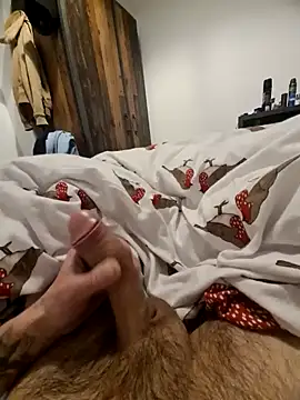 Snapshot of NiceBone000 chatting on 01/08/25, 08:50 NiceBone000 online show from 01/08/25, 08:50