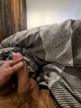 Snapshot of NiceBone000 chatting on 12/14/25, 02:00 NiceBone000 online show from 12/14/25, 02:00