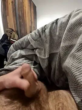 Snapshot of NiceBone000 chatting on 12/23/25, 08:12 NiceBone000 online show from 12/23/25, 08:12