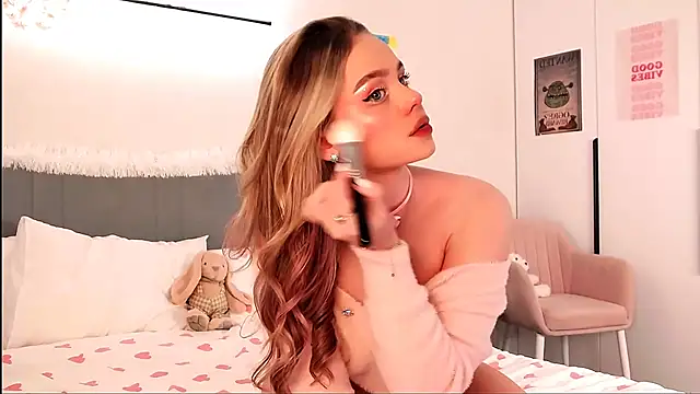 SIlviaBeyt online show from 09/19/25, 06:30