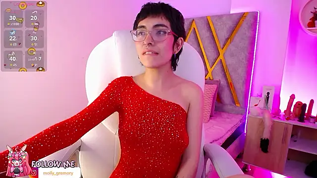 Molly Gremory  online show from 12/02/24, 10:45