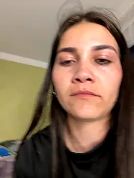 aurora divine online show from 10/11/25, 10:52