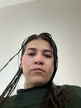 aurora divine online show from 10/13/25, 01:00