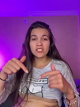 aurora divine online show from 02/26/26, 10:53