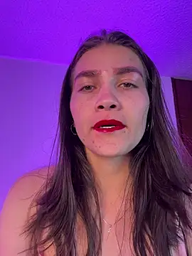 aurora divine online show from 03/17/26, 10:02