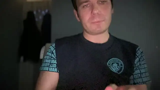 Snapshot of GotItGoin chatting on 09/14/25, 10:53 GotItGoin online show from 09/14/25, 10:53