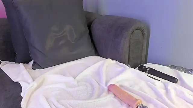 Snapshot of maddy_walker chatting on 12/31/24, 03:55 maddy walker online show from 12/31/24, 03:55