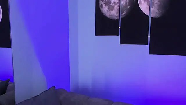 Snapshot of maddy_walker chatting on 03/05/25, 03:18 maddy walker online show from 03/05/25, 03:18